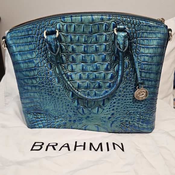 Brahmin Peacock Duxbury, Ady Wallet and non Brahmin bag charm - Picture 3 of 9